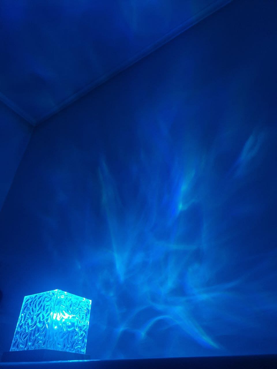 Ocean Wave Lamp